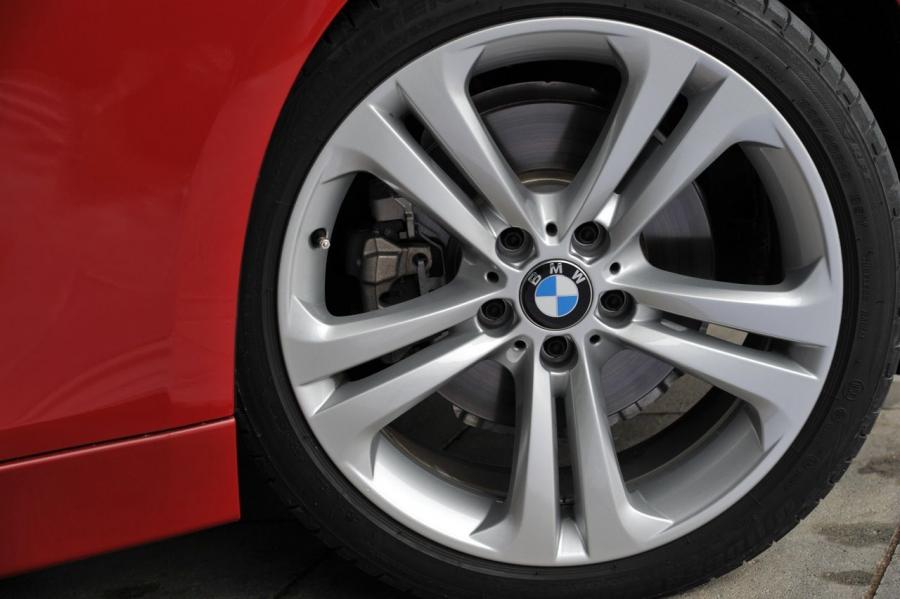  BMW 3-Series 2012 года  (фото 5 из 191)